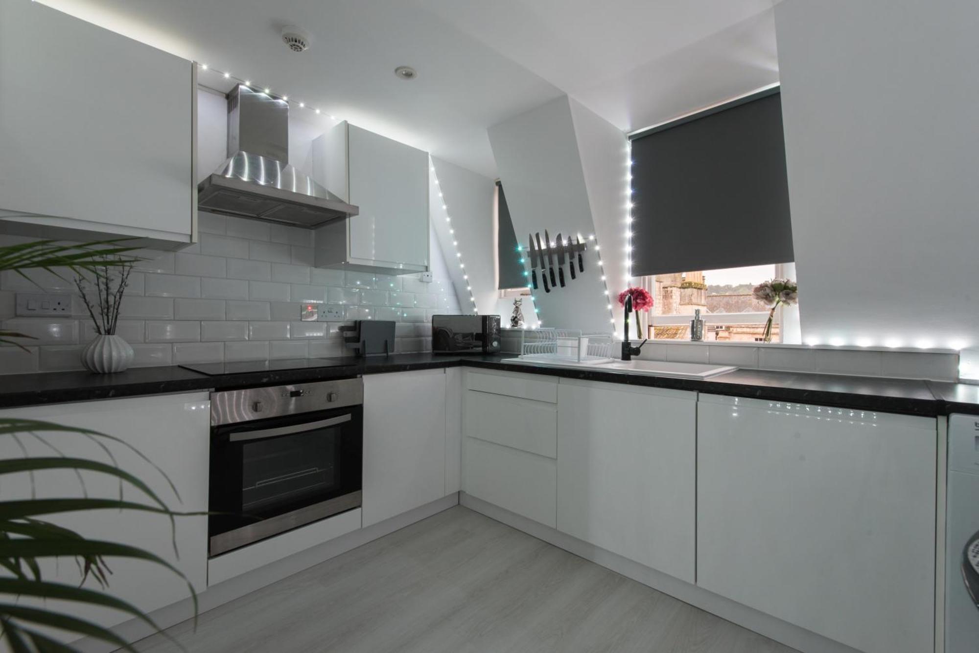Parade Gardens Boutique Apartments- Central, Grade I Listed, 4K Tvs, Hidden Views バース エクステリア 写真