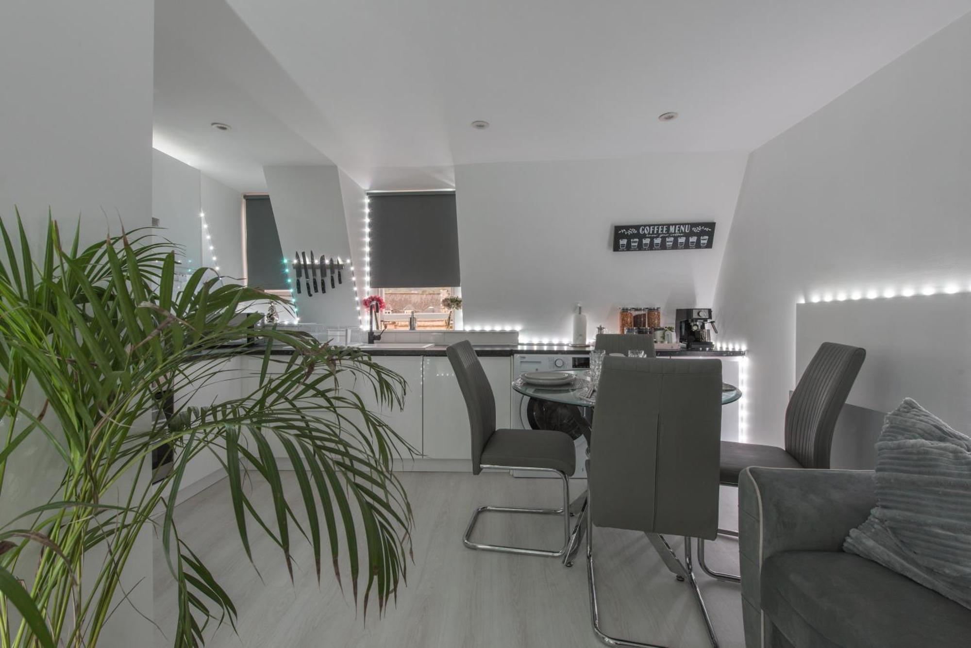 Parade Gardens Boutique Apartments- Central, Grade I Listed, 4K Tvs, Hidden Views バース エクステリア 写真