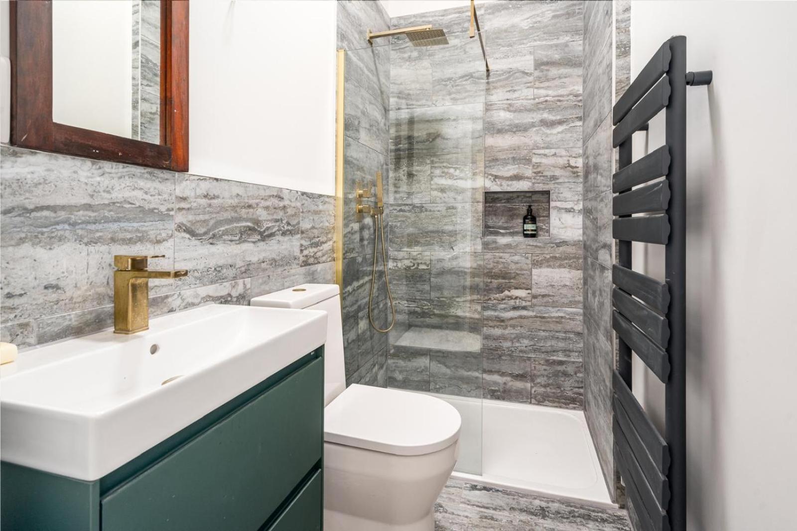 Parade Gardens Boutique Apartments- Central, Grade I Listed, 4K Tvs, Hidden Views バース エクステリア 写真